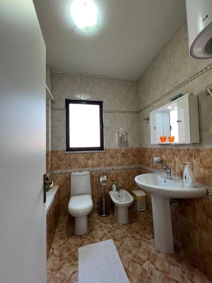 公寓 Spacious Family-friendly In The Heart Of Bllok Tirana